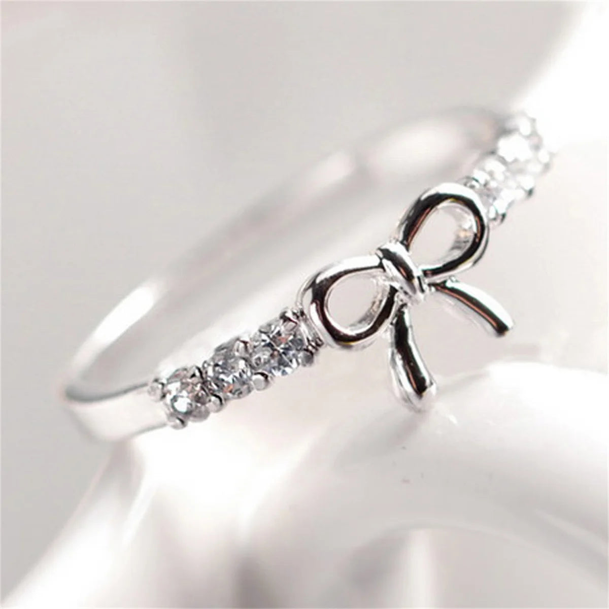 Chic Bowknot Shaped Finger Rings For Women Girls Fashion Sparkling Zircon Bow Wedding Bands Minimalist Party Luxury Jewelry Gift