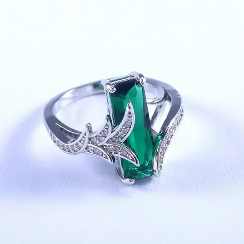 Fashion Gorgeous Large Green Stone Women's Wedding Ring Noble Crystal Engagement Jewelry Gifts Classic  Anniversary Jewelry