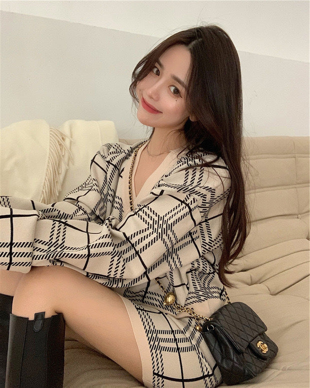 V-neck Plaid Knitted Cardigan Sheath Skirt Skirt Outfit