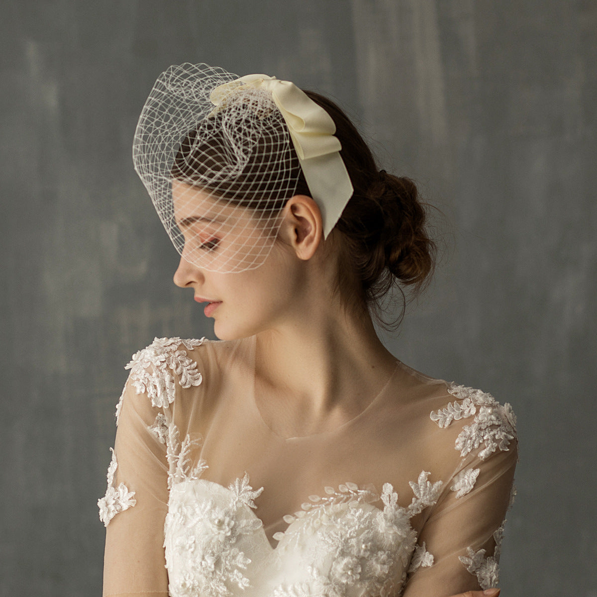 European And American White Mesh Bow Veil